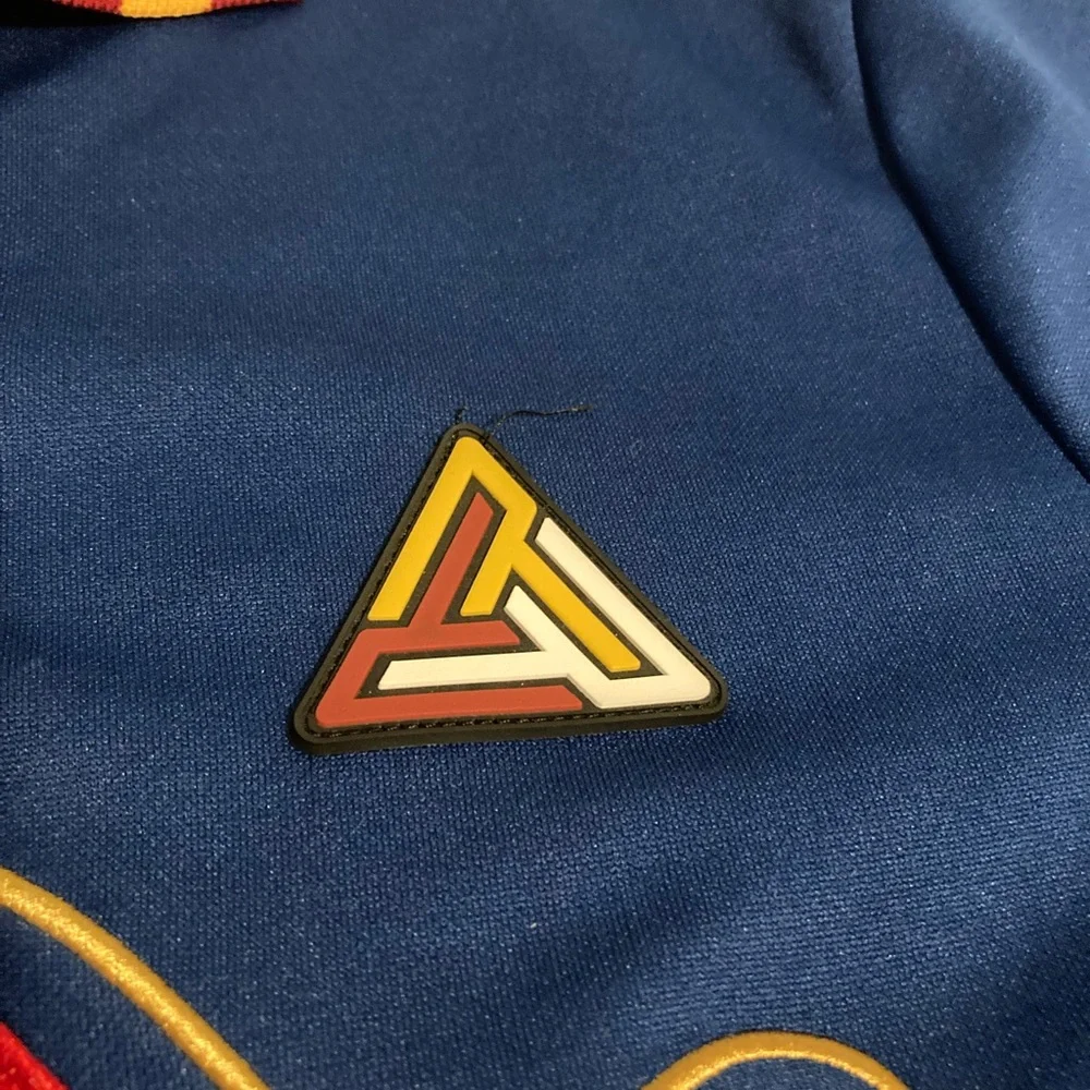 Black Pyramid Cleveland Cavaliers #23 Streetwear Jersey Polo Shirt - Picture 4 of 10